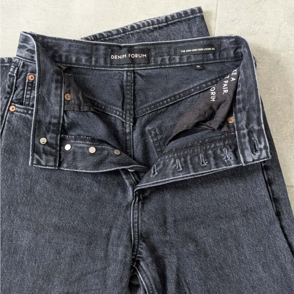 Denim Forum Aritzia Joni High Rise Loose Jeans Black Wash Size 26 30L - Picture 7 of 9